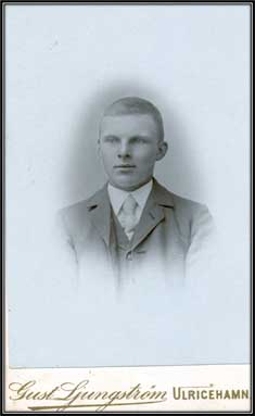 Nr 01 - Fotograf Gustav Ljungstrom - Ulricehamn